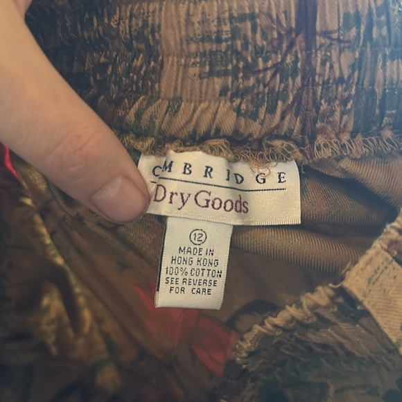 Equestrian Print Skirt in Green and Red - Picture 2 of 2